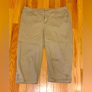 Croft & Barrow Capris Pants